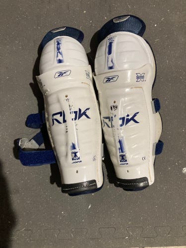 Used Junior Reebok 11" Shin Pads