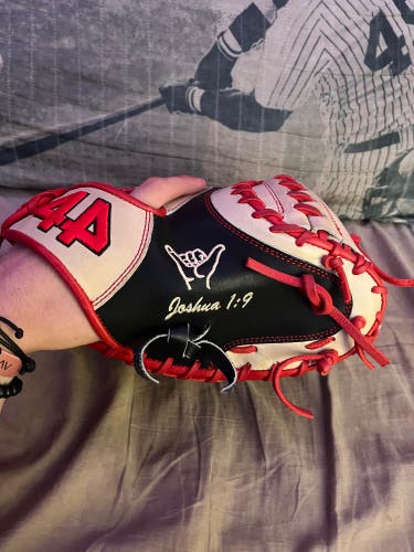 New  Catcher's 33.5" Signature Series Baseball Glove