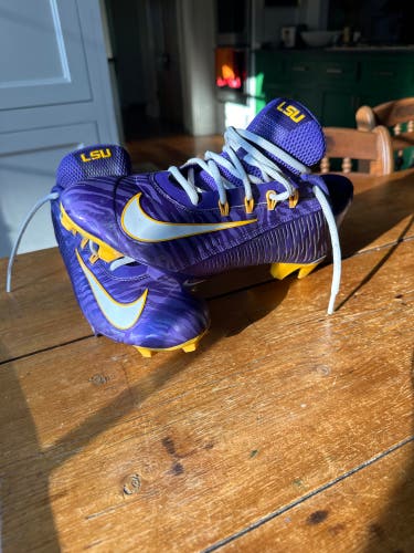 LIMITED EDITION LSU Football Nike FLYWIRE clears