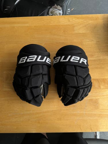 Bauer Pro Stock Supreme Ultrasonic Gloves