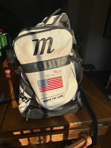 White Used Large/Extra Large Marucci Backpack