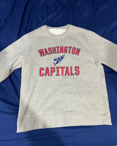 Washington Capitals Reverse Retro Crewneck Sweatshirt