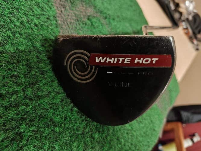 Odyssey White Hot Pro V-Line 35 Inch Putter Black