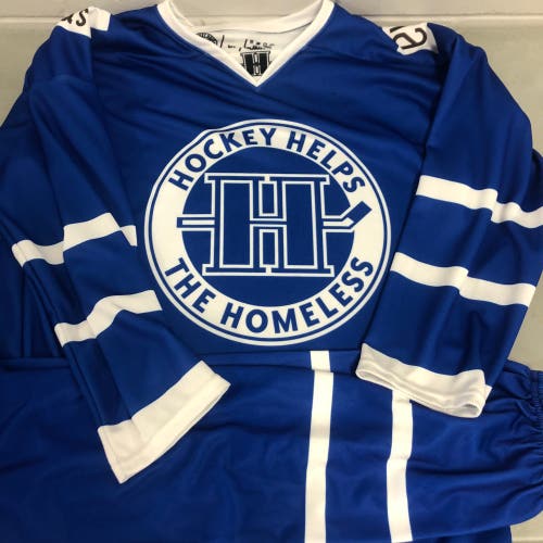 Hockey Helps the Homeless XL jersey/socks