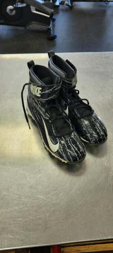Used Nike Senior 5.5 Football Cleats