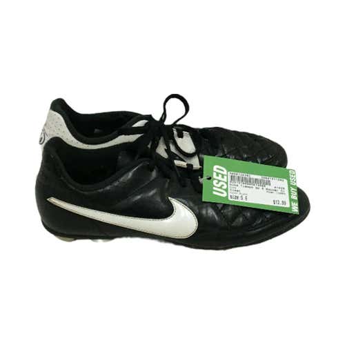 Used Nike Tiempo Senior 6 Cleat Soccer Outdoor Cleats