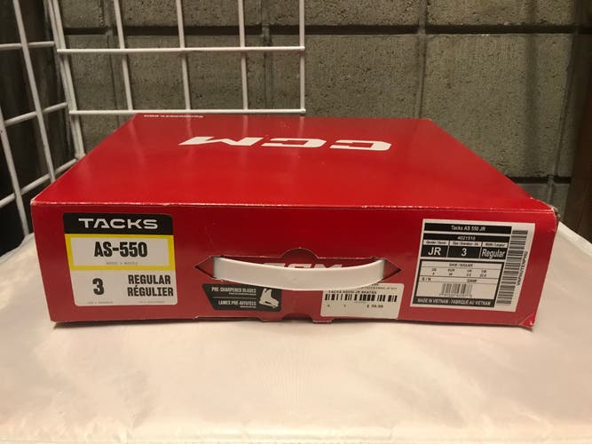 New Junior CCM Tacks AS550 Hockey Skates Regular Width Size 3