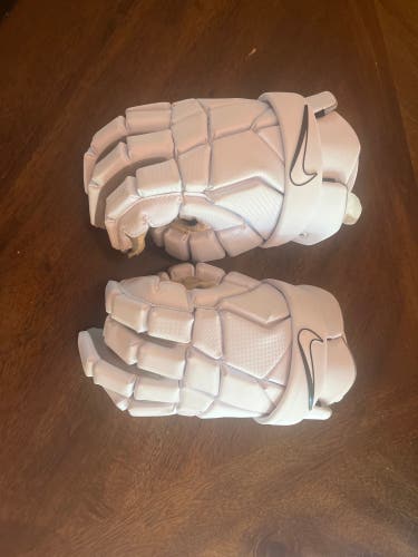 Used  Nike Large Vapor select Lacrosse Gloves