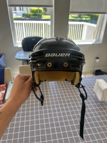 Used Medium Bauer Pro Stock 4500 Helmet