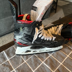 Used Senior Bauer Regular Width  7 Vapor 2X Hockey Skates
