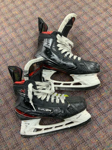 Used Bauer 2X Size 5.5 Fit 3 skates
