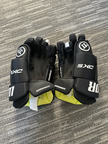 Used  Warrior 14" Gloves