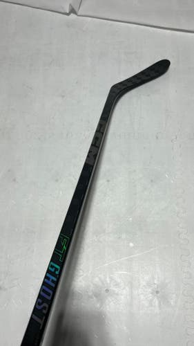 Senior New Right Hand CCM FT Ghost Hockey Stick P28 75 Flex