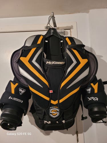 Used Small Mckenney XPG1 Goalie Chest Protector Pro Stock