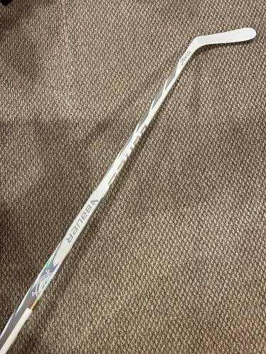 New Senior Bauer Right Handed P92  Proto-R Hockey Stick