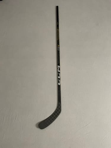 Like New Senior CCM Super Tacks AS-V Right Handed Hockey Stick 80 Flex P29