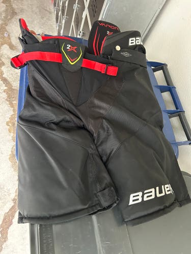 New Senior Bauer VAPOR 2X Hockey Pants