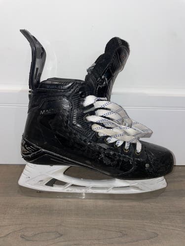 Used Bauer Supreme Mach Hockey Skates