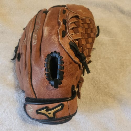 Mizuno Right Hand Throw Prospect Series PowerClose Baseball Glove 11" Best for 5-10 yr olds