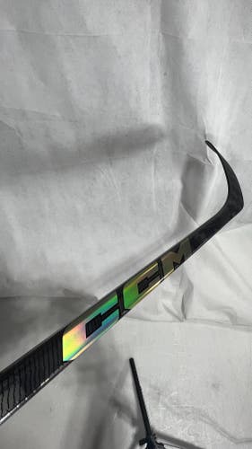 Senior New Right Hand CCM FT Ghost Hockey Stick P28 75 Flex (1)
