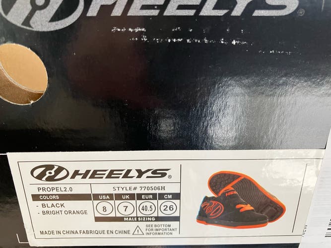 Heelys wheeled shoes size 8