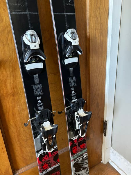 K2 サイドスタッシュ ローリングストーンズエディション K2 Rolling Stones SideStash Skis - special edition Review