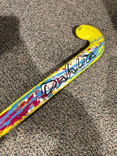 Yellow Used Harrow Dahlia Field Hockey Stick