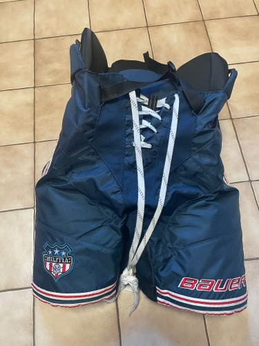 New Bauer Militia hockey pants Adult Small