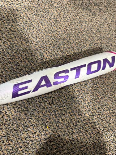 White Used 2022 Easton Pink Sapphire Bat (-10) Alloy 18 oz 28"