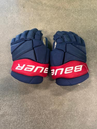 Blue Used Junior Bauer Vapor Team Gloves 11"