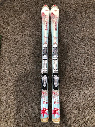 Used Women's 146cm Rossignol Fun 2 Skis With Bindings