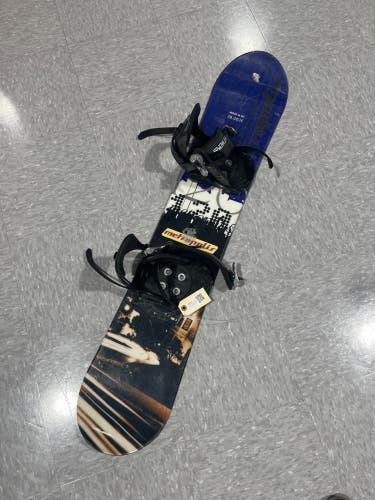 Used Kid's Metropolis Snowboard with SnowJam Bindings