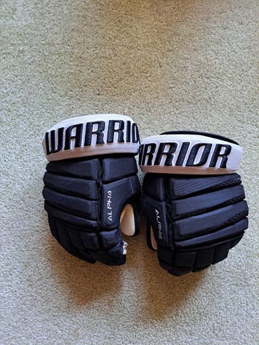 Used LA Kings Warrior Alpha DX Pro Gloves 14"