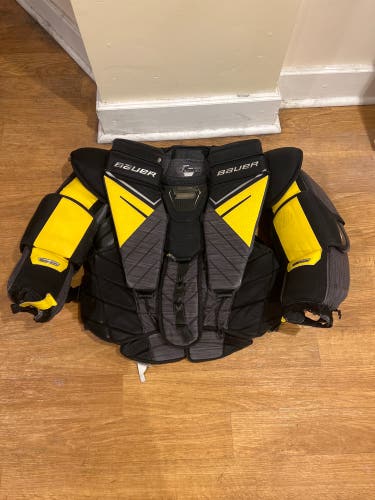 Used  Bauer  Supreme UltraSonic Goalie Chest Protector