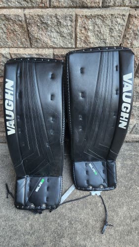 Used 33" Vaughn SLR2 Pro Carbon Goalie Full Set