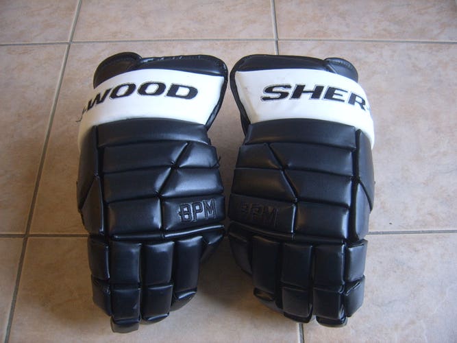 Great Condition Sher-wood/Sherwood BPM 120 Limited Edition Hockey Gloves 14"