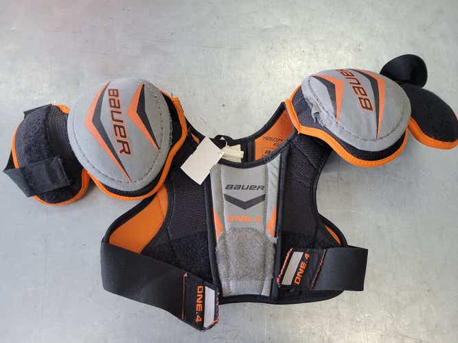 Used Bauer One.4 Md Hockey Shoulder Pads
