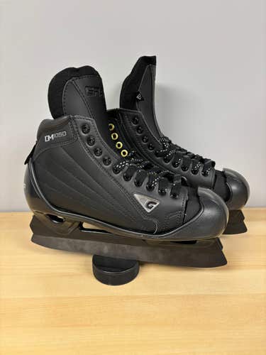 Graf DM1050 Hockey Goalie Skates Regular Width Size 7.5