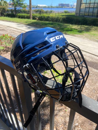 CCM Tacks 910 Helmet With Cage (2028)