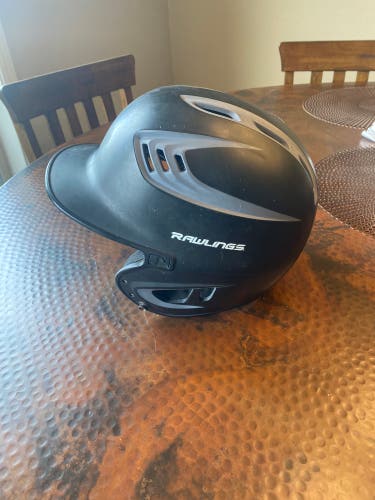 Used Small / Medium Rawlings R16 Batting Helmet