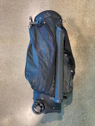 Used Club Champ Wheeled Golf Bag