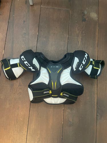 Used Small CCM  Tacks 9060 Shoulder Pads