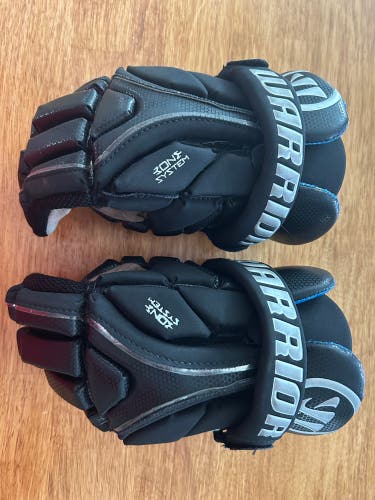 Used  Warrior Small Evo Lacrosse Gloves