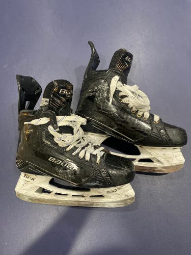 Used Bauer Supreme Mach Skates (Size 8 Fit 2)