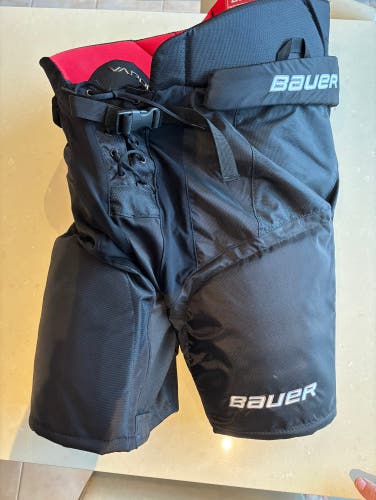 Used Senior Bauer  Vapor X 7.0 Hockey Pants