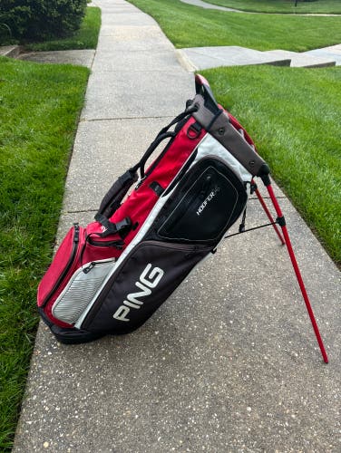 Ping Hoofer14 Stand Golf Bag