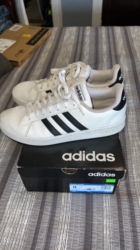 Adidas grand court sneakers