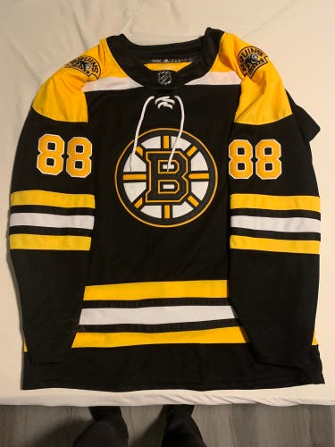 Used Adidas David Pastrnak Boston Bruins Jersey Size 56