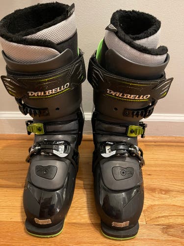 Dalbello KR Core Ski Boots. 26.5 Flex 110