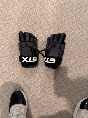 Used STX Medium Stallion 75 Lacrosse Gloves
